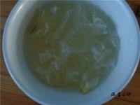 红糖银耳炖鸡蛋的做法步骤2