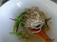 双椒豆腐丝的做法步骤6