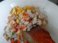 扬州炒饭的做法步骤12