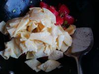 西红柿炒蛋皮的做法步骤10