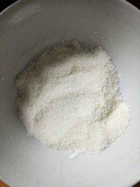 炸糖糕的做法步骤2