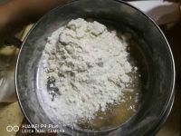 6寸戚风蛋糕的做法步骤4