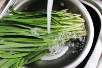 烫面韭菜盒子的做法步骤4