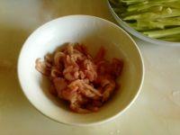 肉丝炒莴笋的做法步骤4