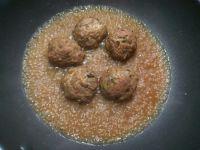 红烧狮子头的做法步骤8