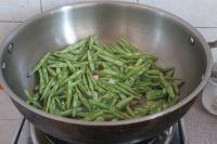 快手四季豆的做法步骤3