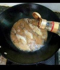 红烧剥皮鱼的做法步骤5