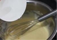 抹茶蜜豆卷的做法步骤3