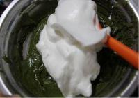 抹茶蜜豆卷的做法步骤5