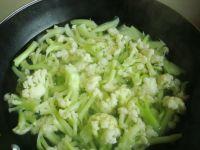 番茄有机菜花的做法步骤2