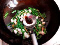 贝丁炒韭菜苔的做法步骤6