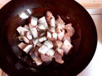 梭鱼炖豆腐的做法步骤2