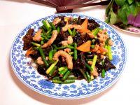 蒜苔木耳炒肉的做法步骤9