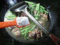 梅豆烧鸡块的做法步骤8