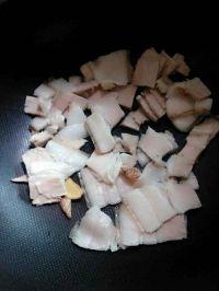 笋炒回锅肉的做法步骤2