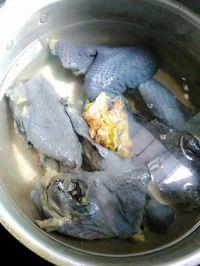 虫草花乌鸡汤的做法步骤4