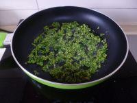 香椿摊鸡蛋的做法步骤6