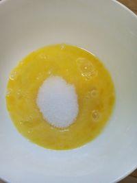 草莓班戟的做法步骤2