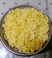 鸡丝棒棒凉面#小虾创意料理#的做法步骤3