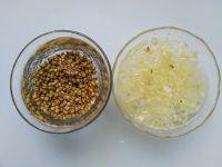 桃胶蔓越莓薏仁羹的做法步骤4