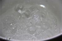 冰镇金针菇的做法步骤4