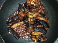 豆瓣儿茄子的做法步骤8