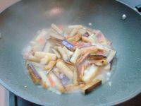 咸肉烧茄子的做法步骤6