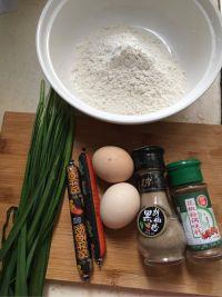 韭菜鸡蛋饼的做法步骤1