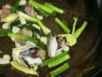 黄鱼煨面的做法步骤4