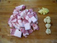 菜干红烧肉的做法步骤2