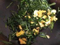 韭菜炒鸡蛋的做法步骤8