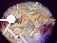 丸子鱼腐菌菇煲的做法步骤10