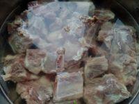 无水酱排骨的做法步骤1