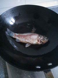 豆腐烧鱼的做法步骤4