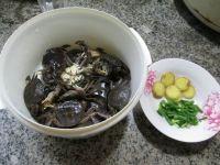 炒膏蟹的做法步骤1