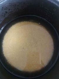 南瓜小米粥的做法步骤2