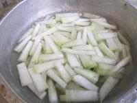 虾油拌冬瓜的做法步骤3