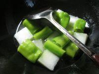 尖椒烧冬瓜的做法步骤4