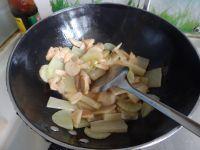 莴笋炒杏鲍菇的做法步骤10