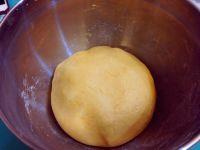 南瓜芝麻球的做法步骤6