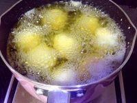 南瓜芝麻球的做法步骤11