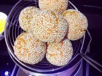 南瓜芝麻球的做法步骤13