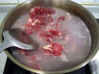 锅仔牛肉炖萝卜的做法步骤2