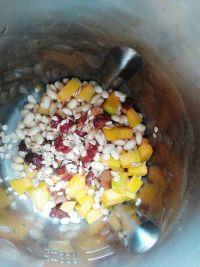 红枣南瓜燕麦豆浆的做法步骤2