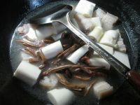 茶树菇茭白烧五花肉的做法步骤6